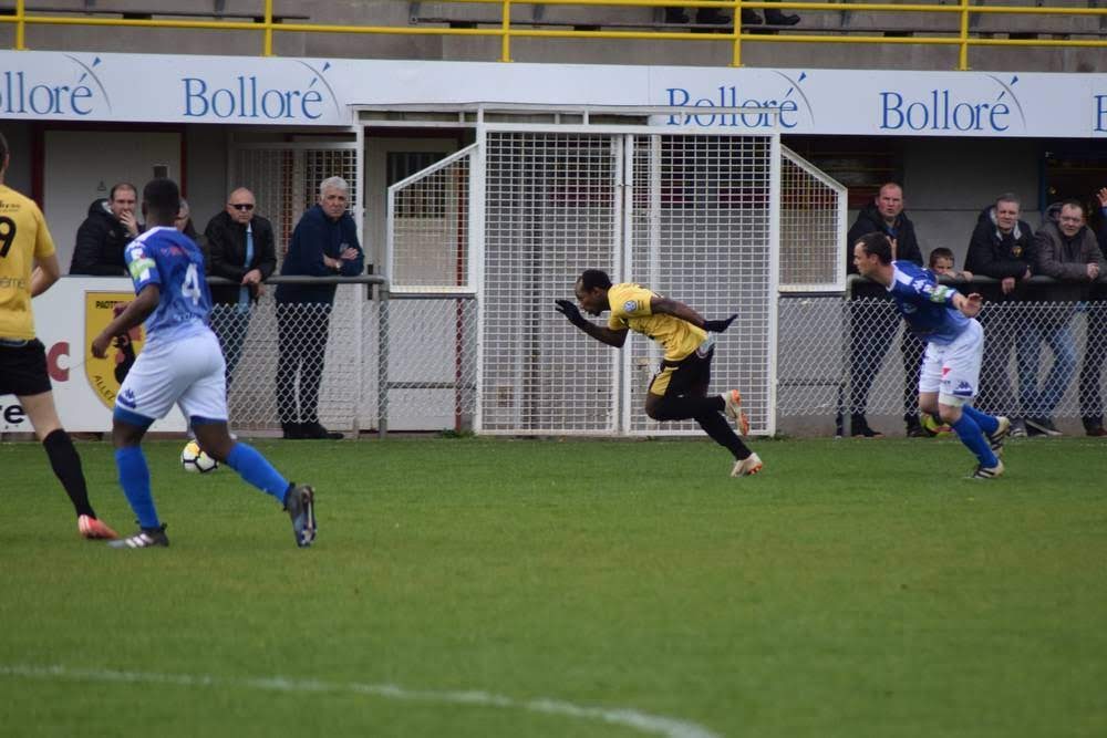 R1 : Les photos vs Guipavas